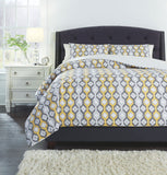 Mato Comforter Set