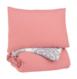 Avaleigh Comforter Set