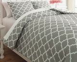 Media Comforter Set