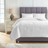 Maurilio Comforter Set