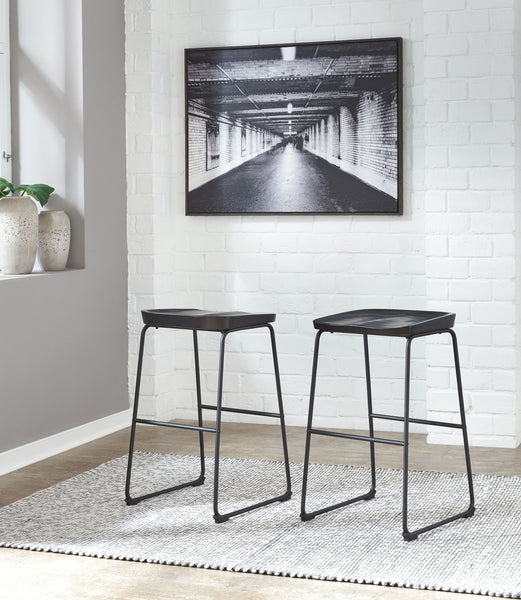 Showdell Pub Height Bar Stool