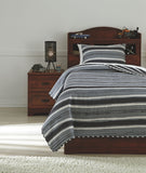 Merlin Coverlet Set