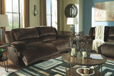 Clonmel Reclining Loveseat